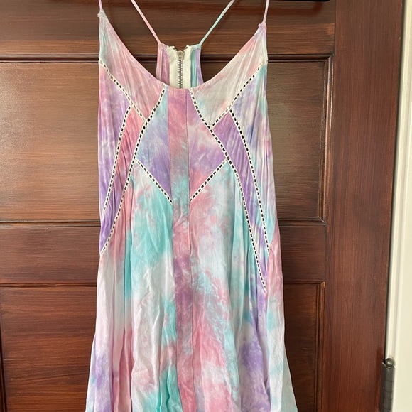 LF Tye-Die Mini Dress - Picture 2 of 4